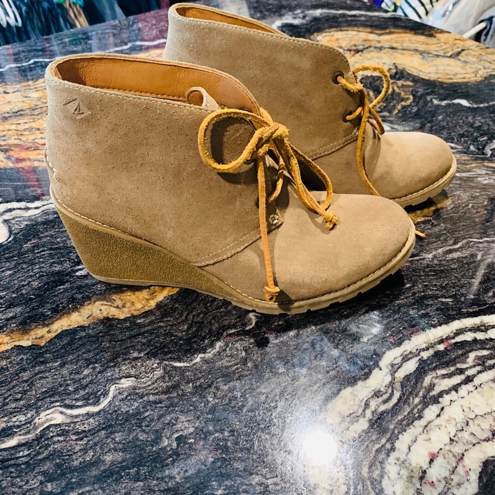 Sperry Wedge